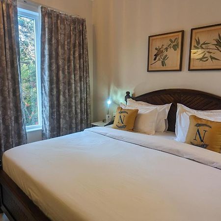 Hotel Naren Villa อุเดเปอร์ ภายนอก รูปภาพ