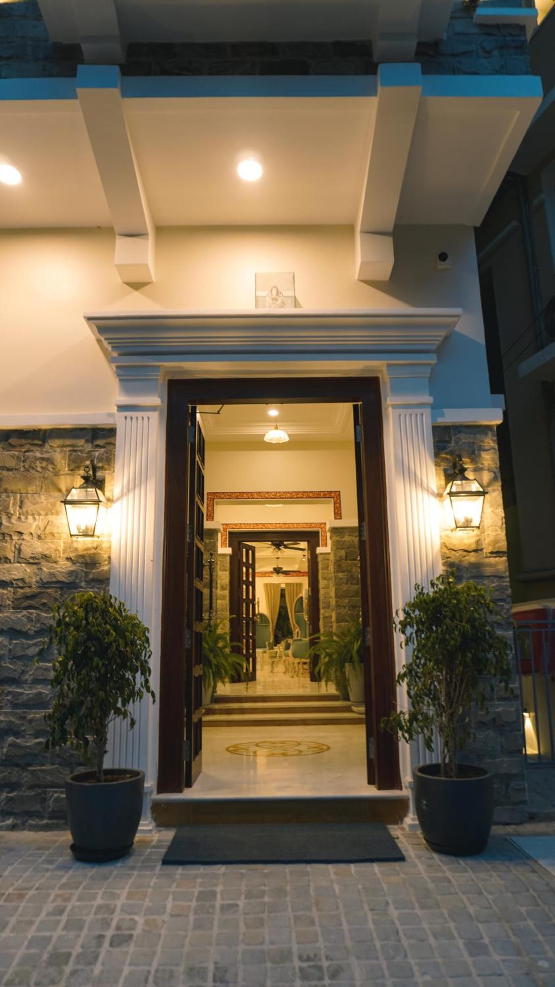 Hotel Naren Villa อุเดเปอร์ ภายนอก รูปภาพ